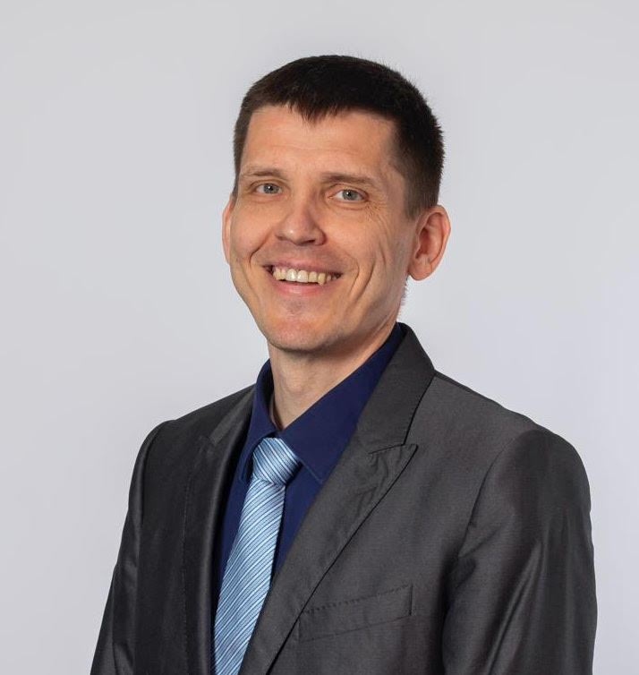 Professor Marcin Kacperczyk